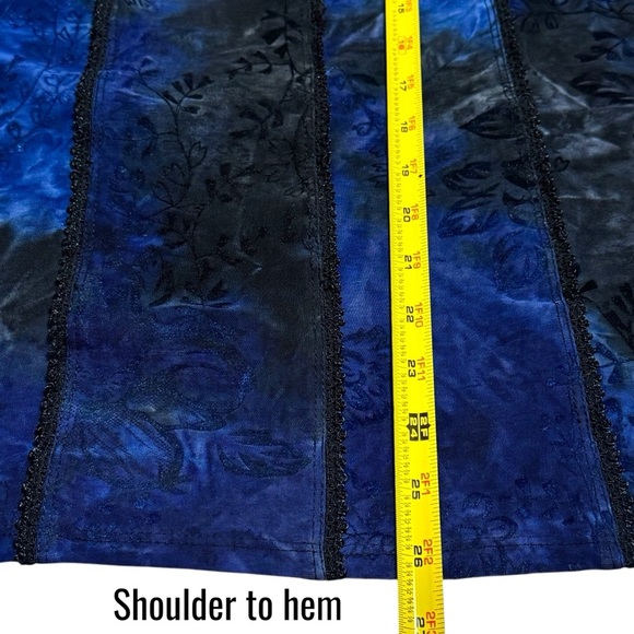 Y2K Black and Blue Textured Floral Whimsical Whimsigoth Fairy Blouse Size XL - Picture 9 of 9